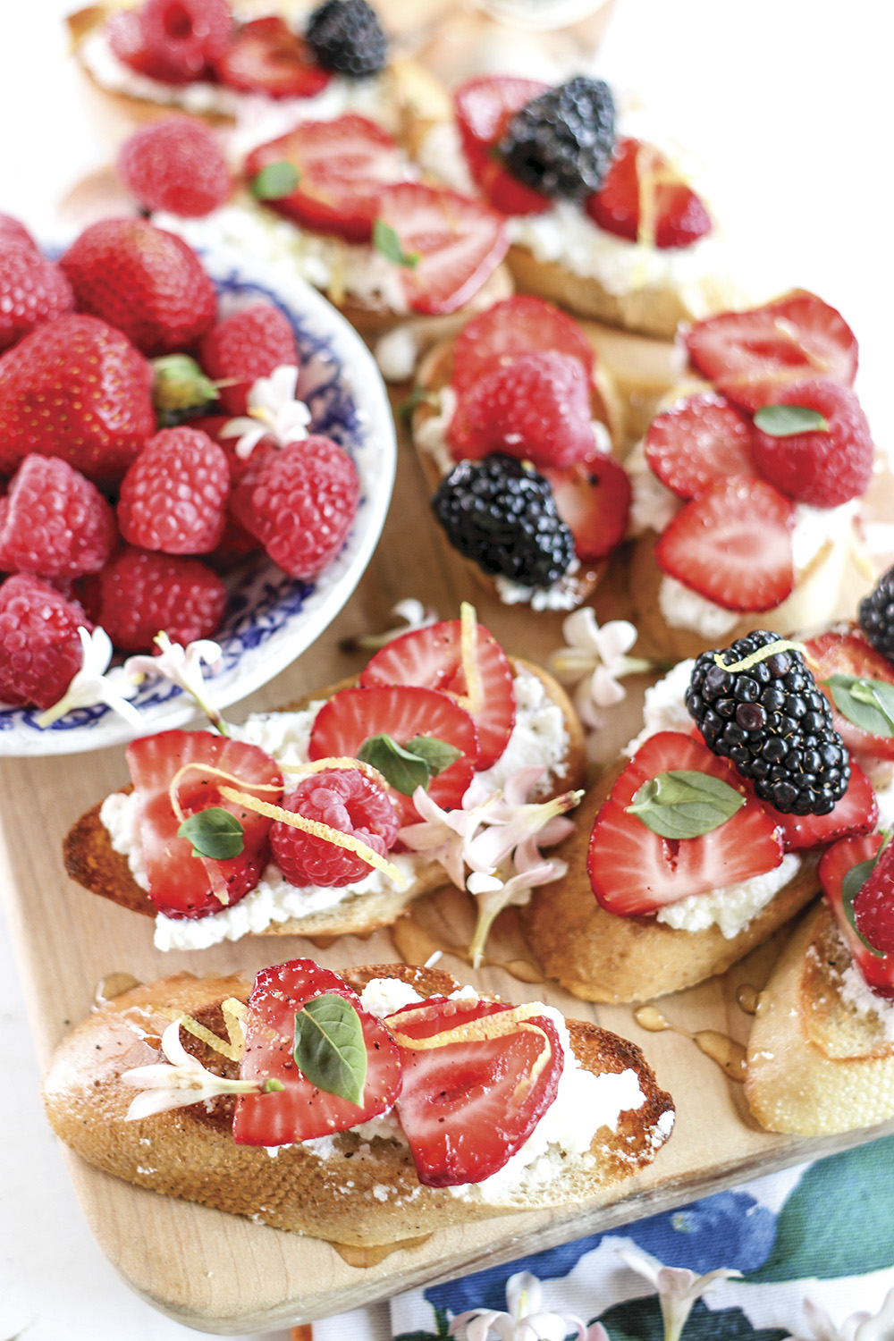 Berry crostini with sweet lemon ricotta