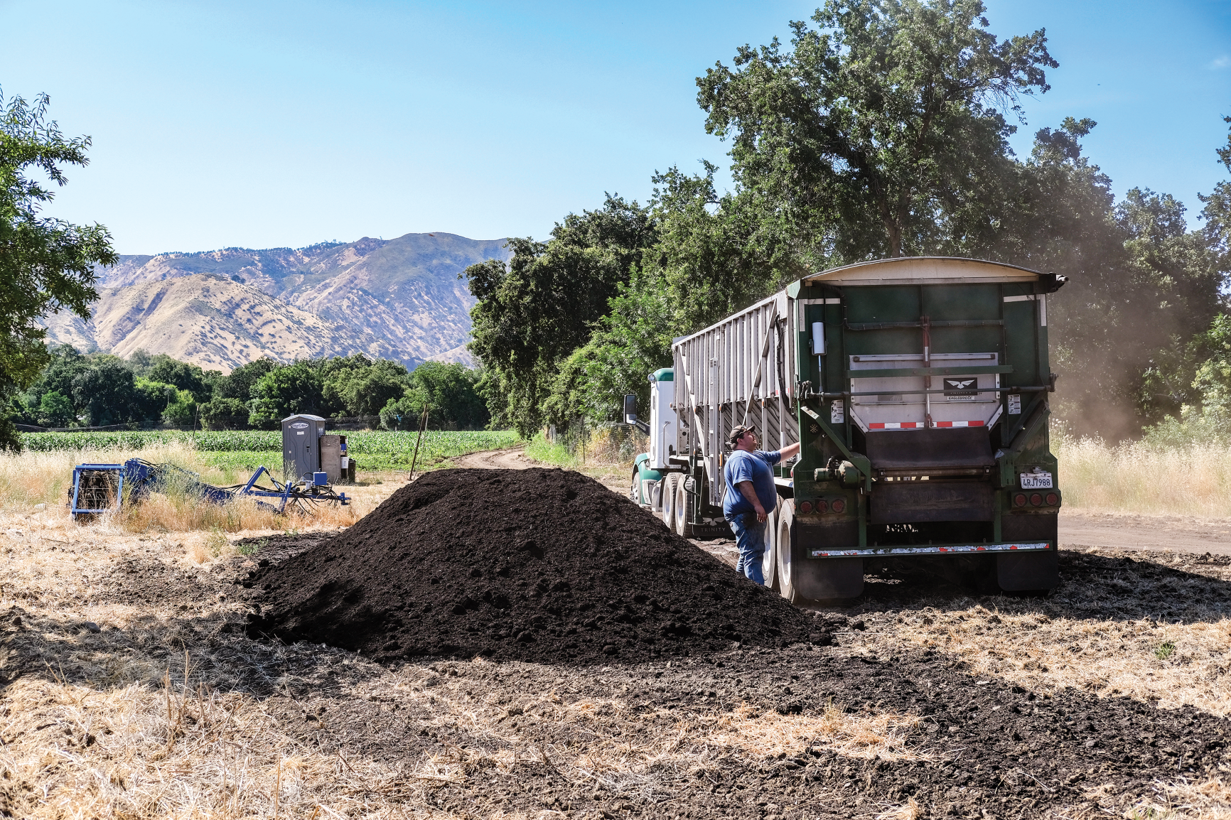 Diesel phaseout worries compost dealers