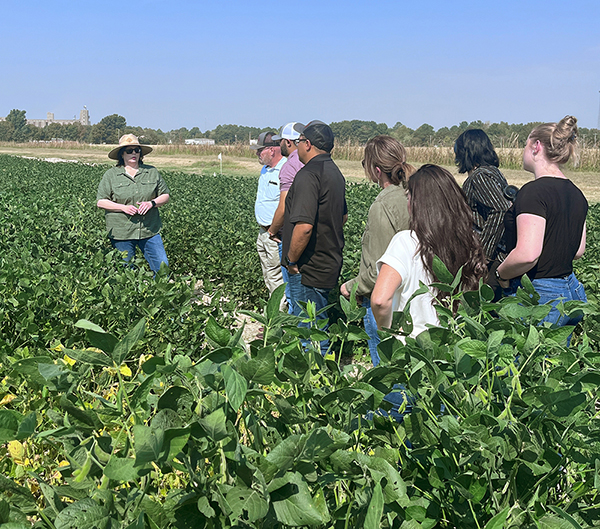 Leadership class travels out of state to widen perspective