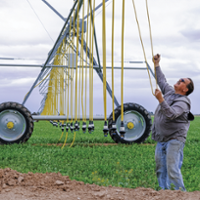 Imperial Valley farmers await water deal