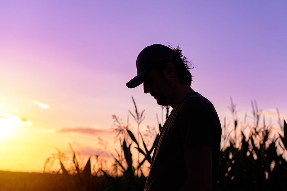 Recognize signs of distress and when help is needed 
