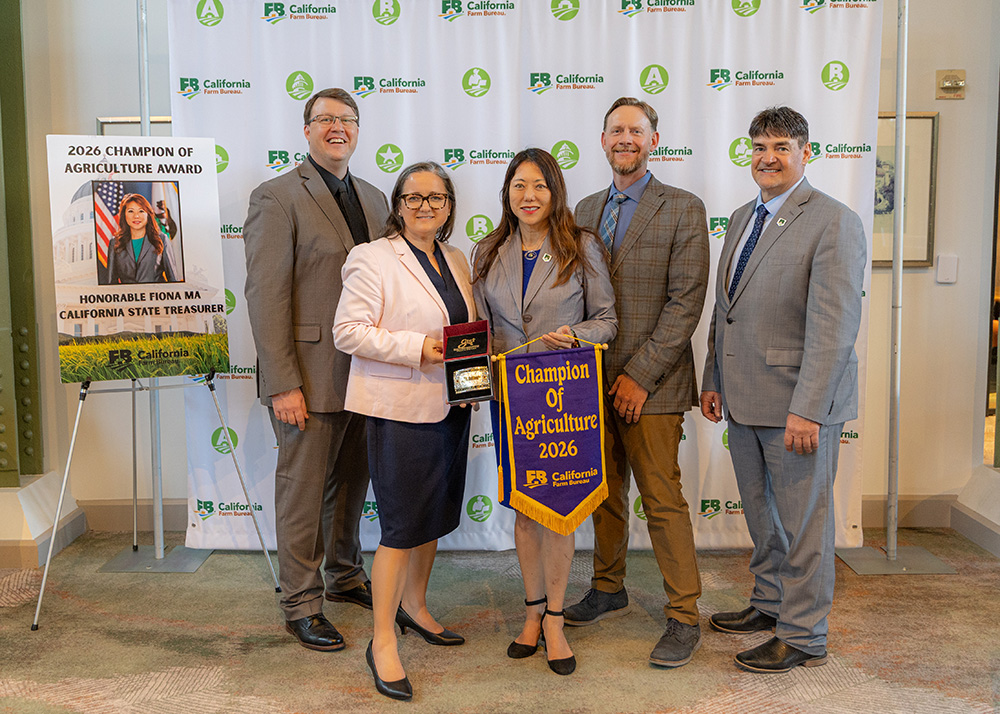 State treasurer honored for being agriculture 'champion'