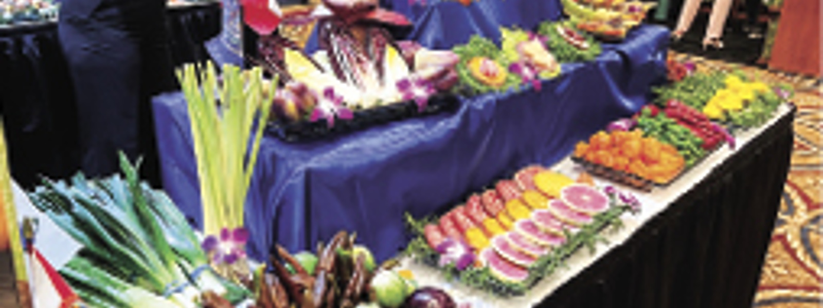 Produce marketers pitch to cafeterias, young consumers