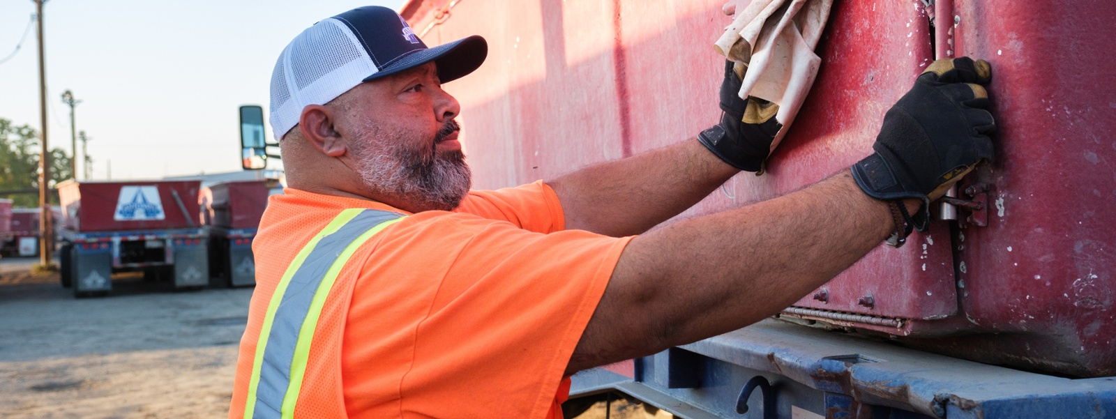 Bountiful harvest tests trucking capacity